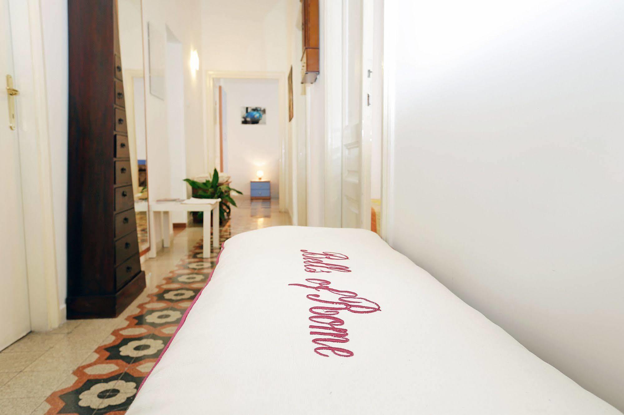 Bells Of Rome Hotel ภายนอก รูปภาพ