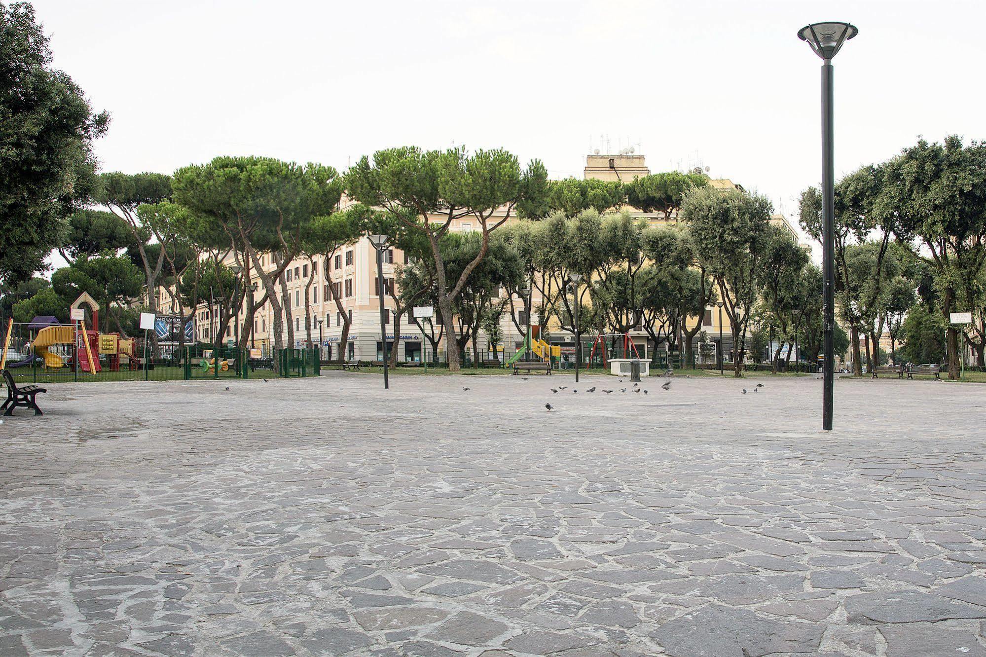 Bells Of Rome Hotel ภายนอก รูปภาพ